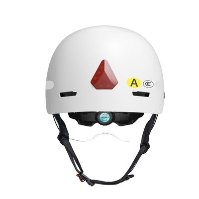 Casque de cyclisme intelligent avec caméra d'enregistrement de 8 heures et revêtement intérieur ABS Shell EPS